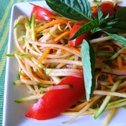 Thai Cuisine: Green Papaya Salad - Recipe photo by singerskitchen