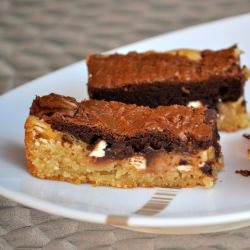 Black and White Brownie Bars - Recipe photo by bakingbites