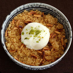 Semolina Halva with Ice Cream - Recipe photo by cafefernando