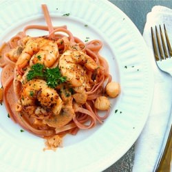 Cranberry Fettuccine Tomato Sauce - Recipe photo by ijustlovemyapron