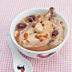 Chicken Soup with Flour Vermicelli - Recipe photo by littleinbox