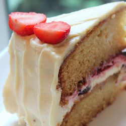Vanilla Sponge with Fruit - Recipe photo by joudiek