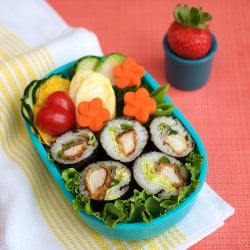 Fried Chicken Sushi - Recipe photo by bentozen