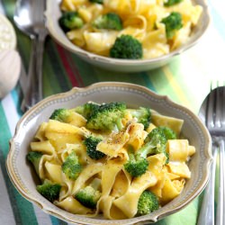 Simple Supper: Creamy Broccoli - Recipe photo by thegoodmoodfoodblog