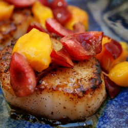 Scallops with Mango, Cherry, Tomato - Recipe photo by CookPlayExplore