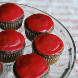 Raspberry Iced Cupcakes - Recipe photo by singerskitchen