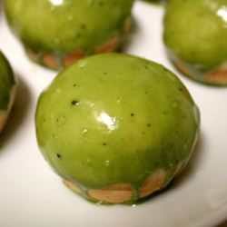 Baked Donuts, Matcha Glaze - Recipe photo by monstroxity