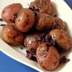 Dirty Potatoes with Kalamata Olives - Recipe photo by aemley