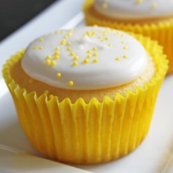 Diet Lemon Cupcakes - Recipe photo by grinandbakeit