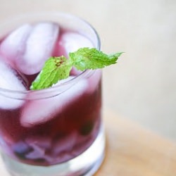 Blueberry Green Tea - Recipe photo by mmhuynh