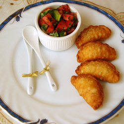 Syrian Cuisine: Sambousek Maqli - Recipe photo by Dimah