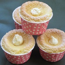 Hokkaido Chiffon Cupcakes - Recipe photo by nasilemaklover