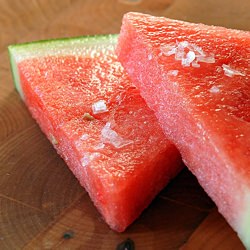 Eating Fruit with Salt - Recipe photo by khymos