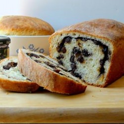 Cinnamon Raisin Swirl Bread - Recipe photo by NOMz