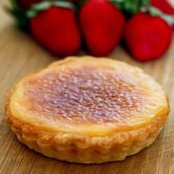 Strawberry Vanilla Brulee Tart - Recipe photo by penguinsaysfeedme