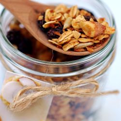 Maple Almond Granola - Recipe photo by artandlemons