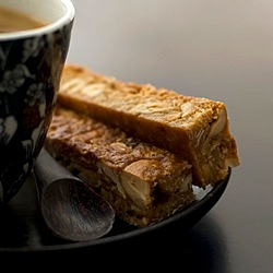 Banana, Cashew and Sesame Flapjacks - Recipe photo by Y