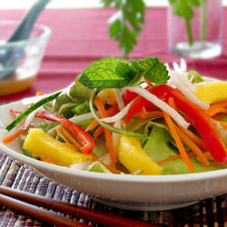 Thai Mango Salad - Recipe photo by Dianasaur
