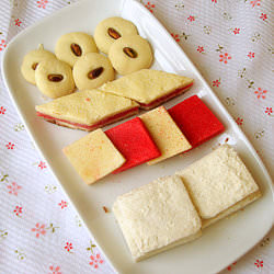 A Post About Some "Syrian Sweets" - Recipe photo by Dimah