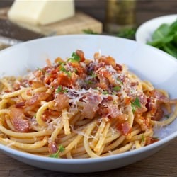 Bucatini all'Amatriciana - Recipe photo by lemonsandanchovies