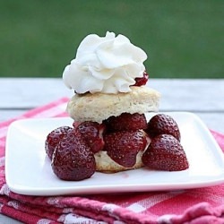 Strawberry Shortcakes - Recipe photo by dawnkl