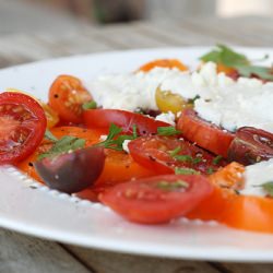 Heirloom Tomatoes Salad - Recipe photo by florimell1919