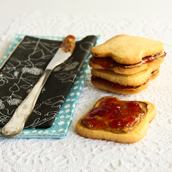 PB&J Cookies/Finger Bread Biscuits - Recipe photo by raspberricupcakes