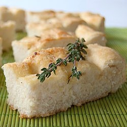 Thyme Garlic Focaccia - Recipe photo by sarabonetti