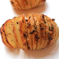 Hasselback Potatoes - Recipe photo by joudiek
