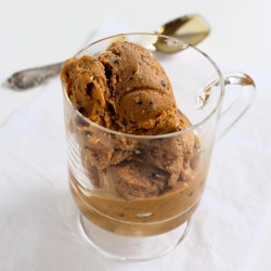 Caramel Ice Cream - Recipe photo by fiveandspice