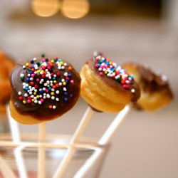Donut Pops - Recipe photo by sweetkiera