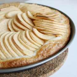 Apple Pie with Apricot Jam - Recipe photo by bakingbetweencities