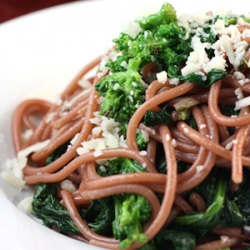 Zinfandel Spaghettini with Rapini - Recipe photo by Food Gal