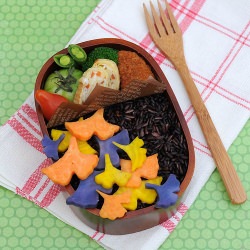 Falling Ginkgo Leaves Bento - Recipe photo by bentozen