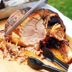 Honey Thyme Smoke Pork - Recipe photo by minyungee