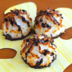 Chocolate Dipped Coconut Macaroons - Recipe photo by GoMakeMe