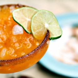 Persimmon Margarita - Recipe photo by muybueno