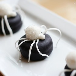 Spider Petits Fours - Recipe photo by manda2177