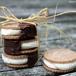 Cannoli Ice Cream Sandwiches - Recipe photo by cherryteacakes