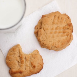 Peanut Butter Cookies - Recipe photo by mbeach