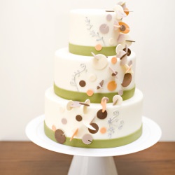 Wedding Cake - Recipe photo by misobakes