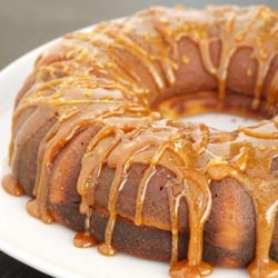 Lemon Pound Cake - Recipe photo by bucatarmaniac