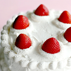 Strawberry Cream Cake - Recipe photo by unmacaronrose