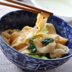 Stretching Noodles w/ Green Onion - Recipe photo by addalittlelove