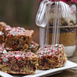 Peppermint Walnut Crunch Blondies - Recipe photo by ohsheglows
