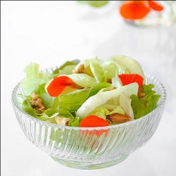 Salad with Dried Fruit and Flowers - Recipe photo by Dulcis in Furno