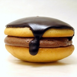 Boston Cream Whoopie Pies - Recipe photo by cantstopbaking