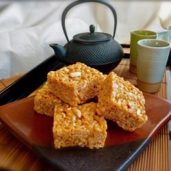 Peanut Butter-Brown Rice Crispy Bar - Recipe photo by macrochef