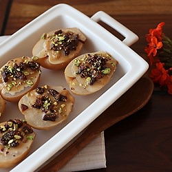 Poached Pears with Dulce de Leche - Recipe photo by anushruti