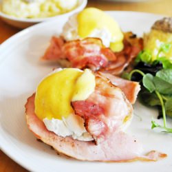 Hatched Eggs Benedict - Recipe photo by crunchybottoms